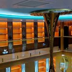 習酒白酒高檔專賣店(diàn)烤漆不鏽鋼展櫃制作(zuò)案例 習酒白酒高檔專賣店(diàn)烤漆不鏽鋼展櫃制作(zuò)案例